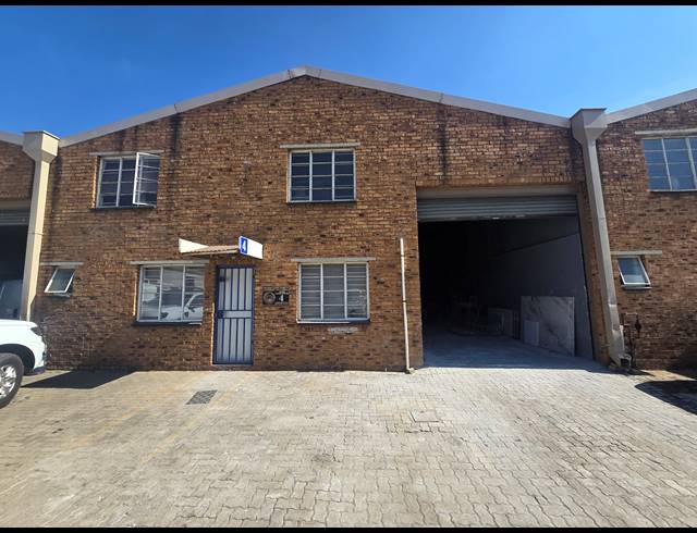 264M² WAREHOUSE TO LET IN ANDERBOLT